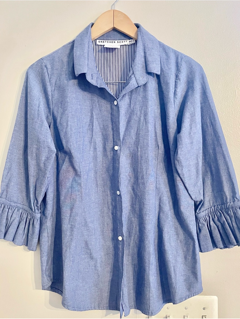 Gretchen Scott Priss Blouse Top Shirt Ruffle Sleeve Chambray Sz M- EUC